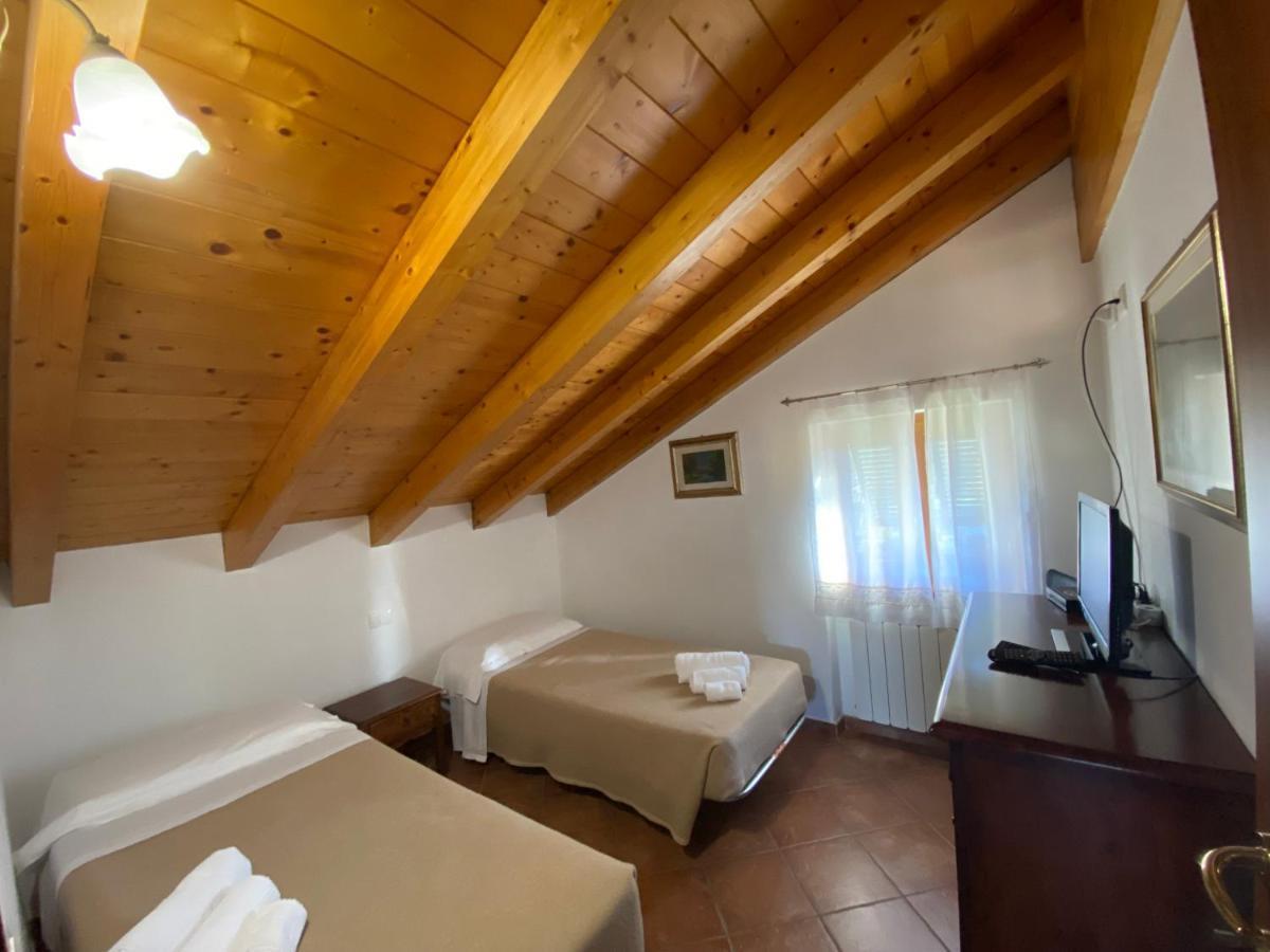 Il Vecchio Noce Hotel Brugnato Exterior photo