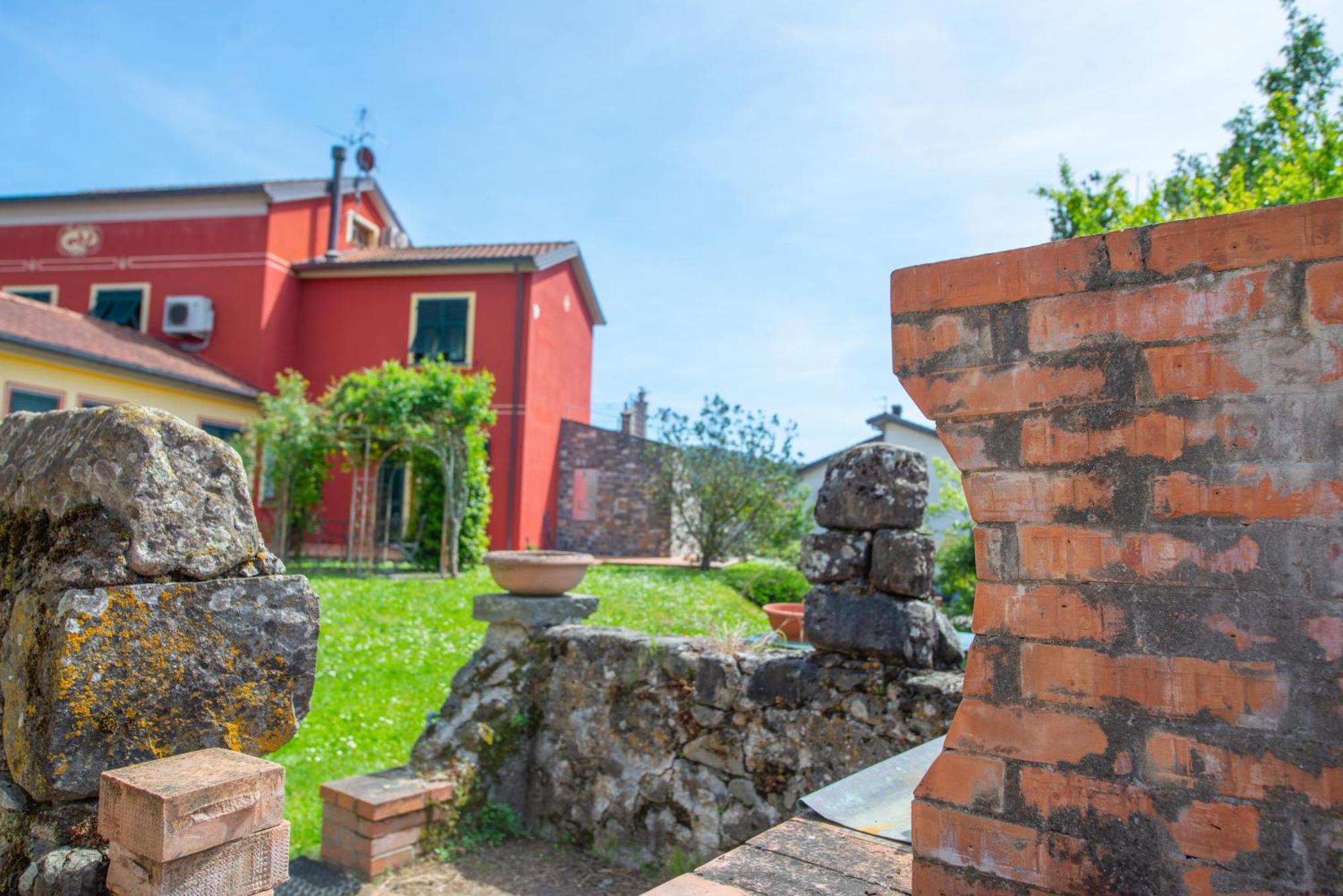Il Vecchio Noce Hotel Brugnato Exterior photo
