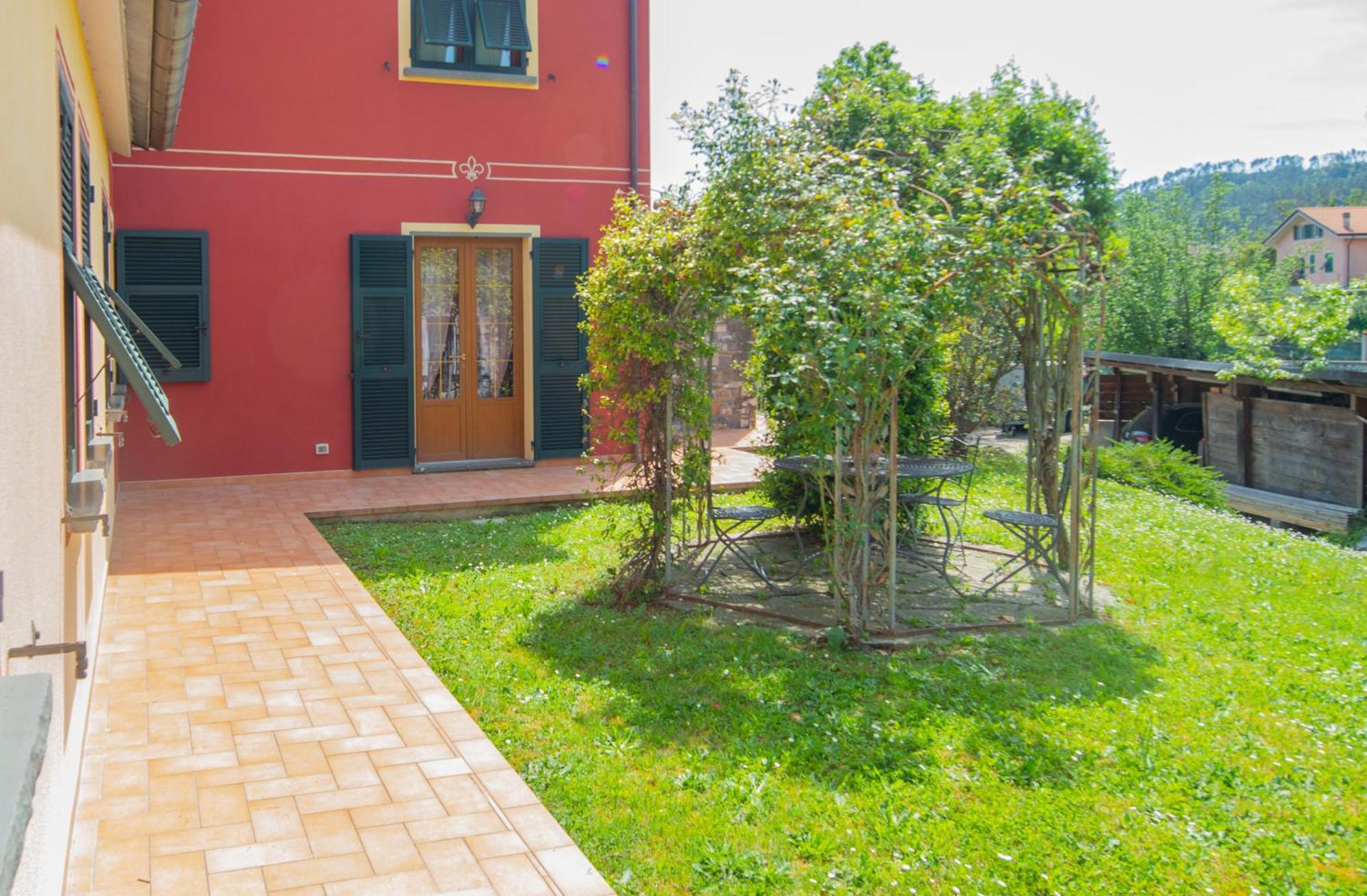 Il Vecchio Noce Hotel Brugnato Exterior photo