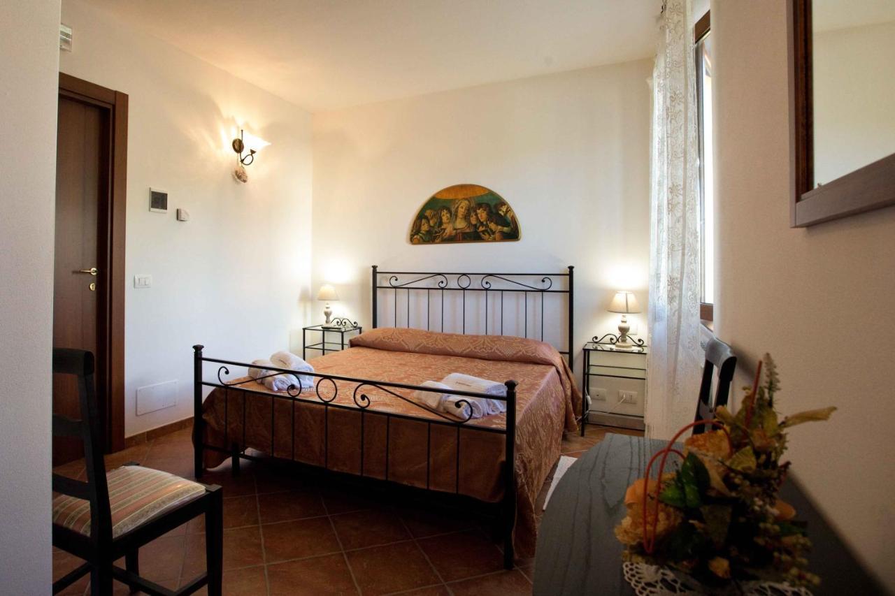 Il Vecchio Noce Hotel Brugnato Exterior photo